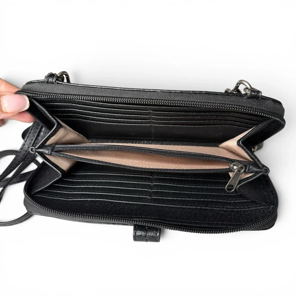 The Sak Iris Smartphone 3 In 1 Crossbody Wristlet Wallet Black Leather Embossed